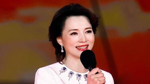 董卿校友爆料视频播放下载,视频播放下载背后的秘密